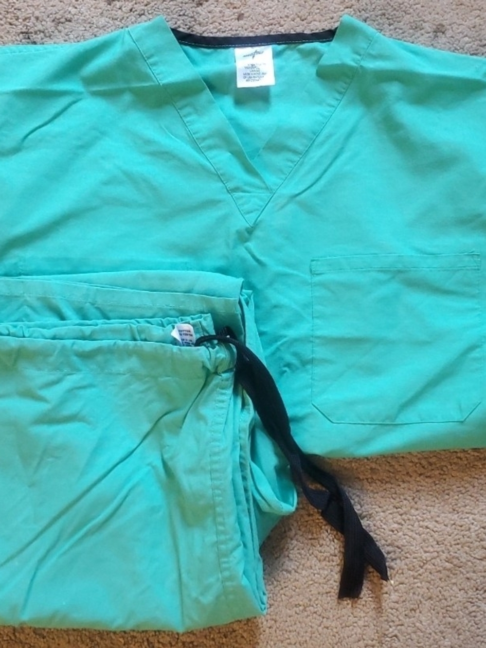 UnisexTeal Scrub Set - Size L - Hidden Pockets - Medline Encore